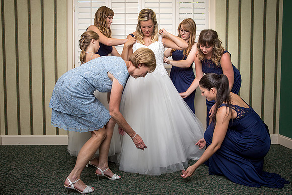 The Getting Ready Photos29
